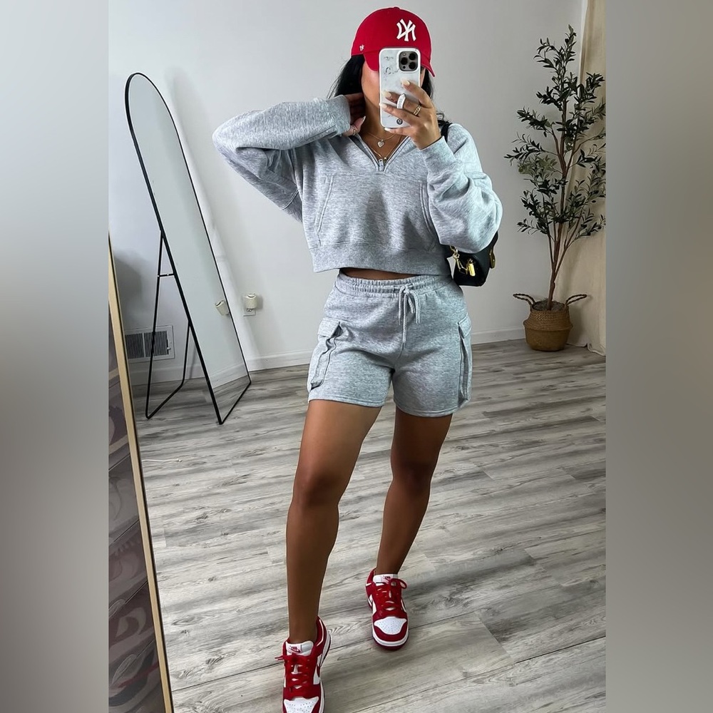 ❥𝐫𝐞𝐟𝐥𝐞𝐱: Women's Cargo Shorts Set - Picture 3 of 11